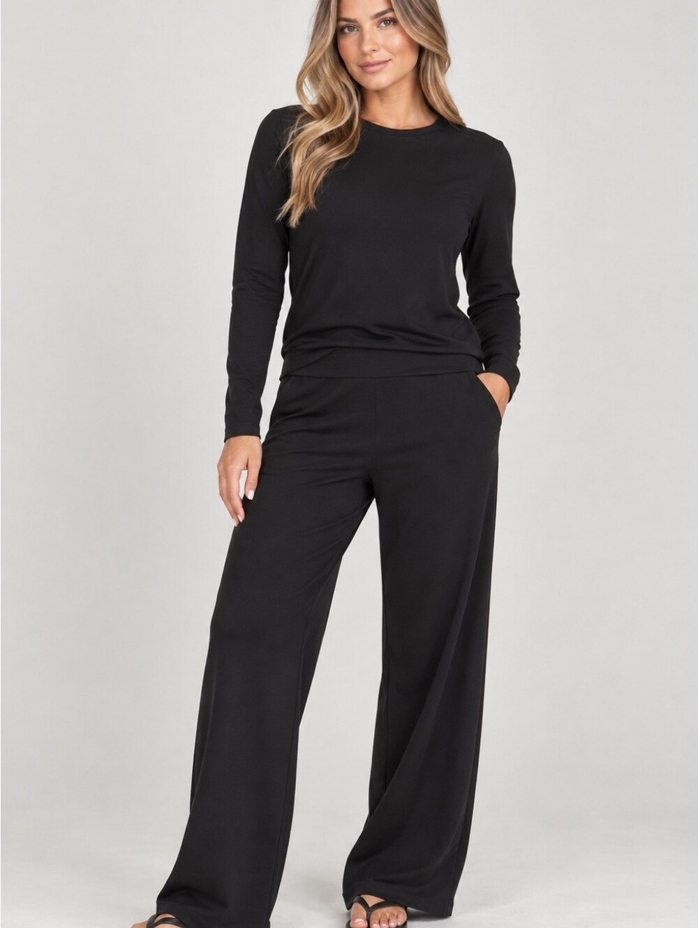 TKEES Women's Black 2-Piece Lounge Set